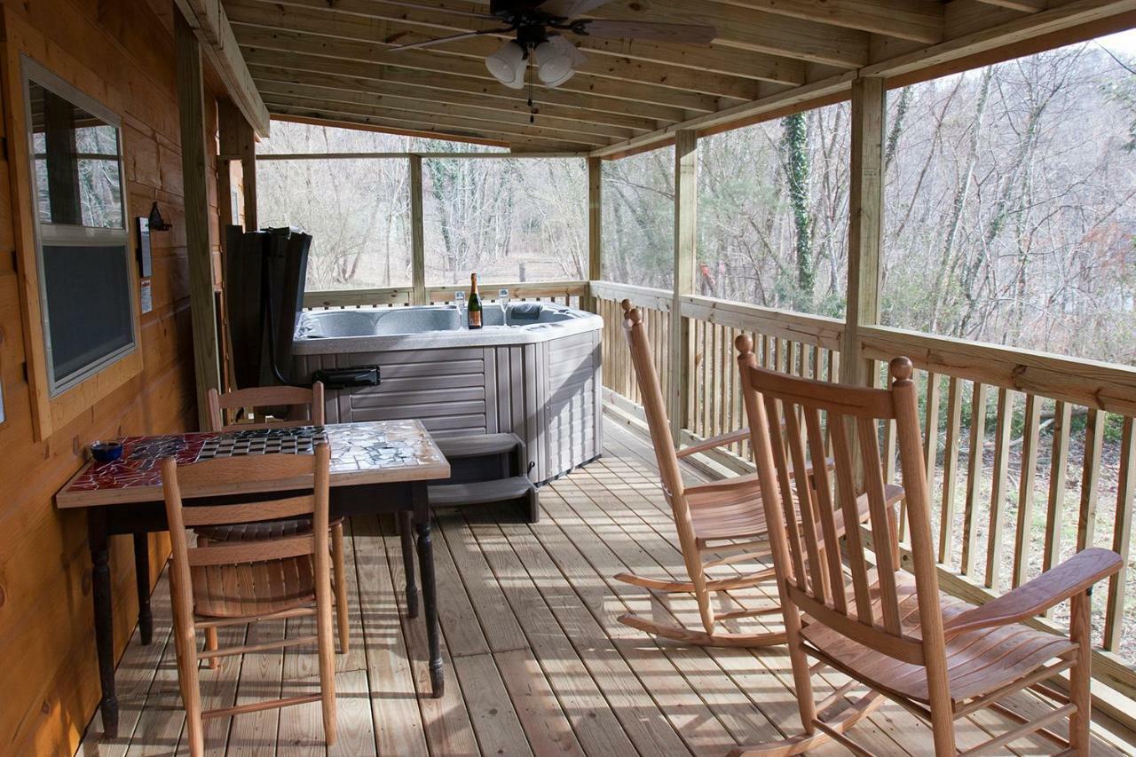 Вилла Pine Gables Cabins Лейк-Лур Экстерьер фото