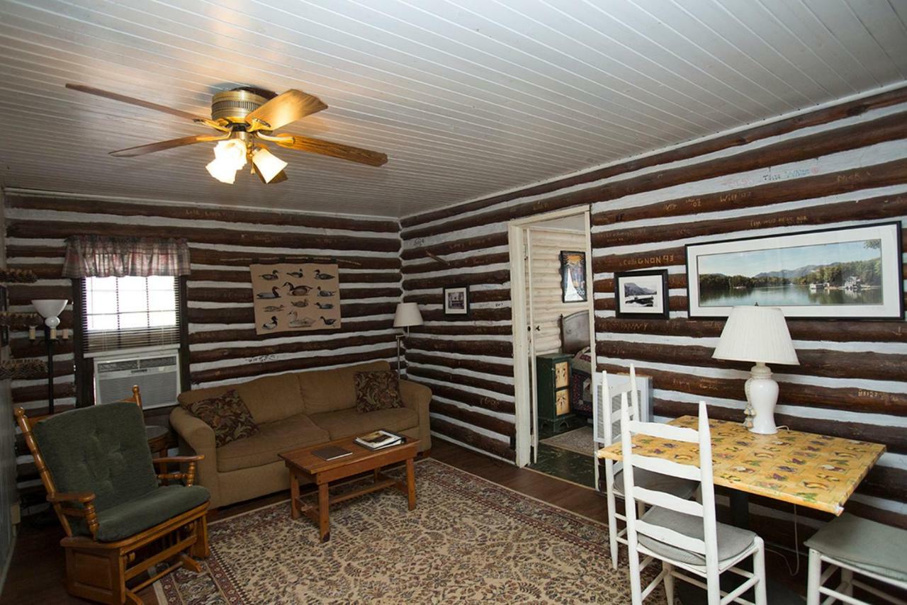 Вилла Pine Gables Cabins Лейк-Лур Экстерьер фото